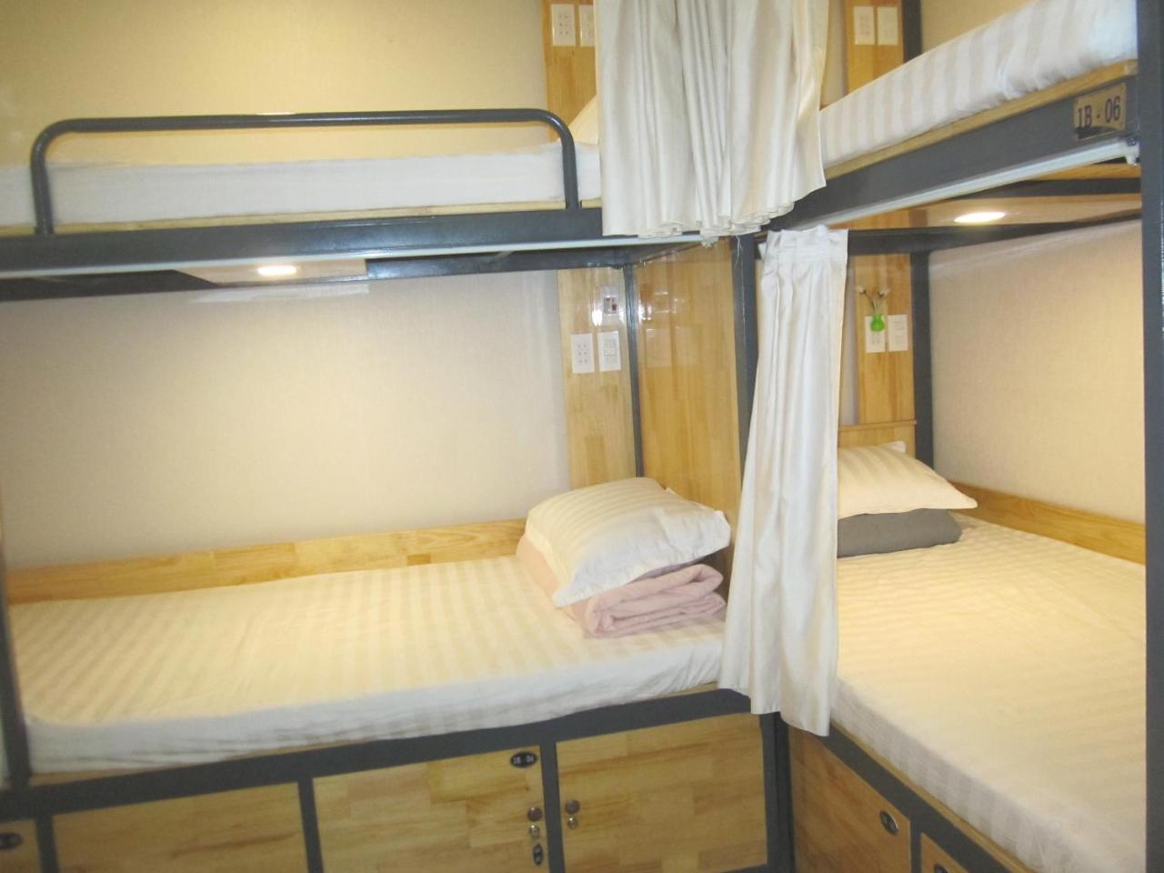 The Lily Hostel & Coffee Хошимин Экстерьер фото