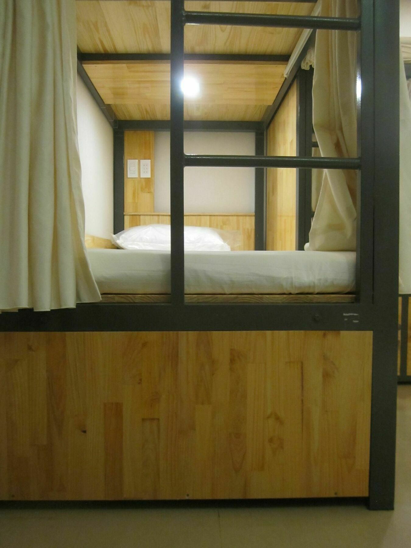 The Lily Hostel & Coffee Хошимин Экстерьер фото